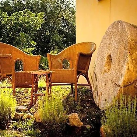 Frühstückspension Il Giardino Di Julia Tortora