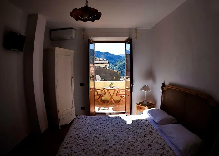 Il Giardino Di Julia 住宿加早餐酒店 托尔托拉